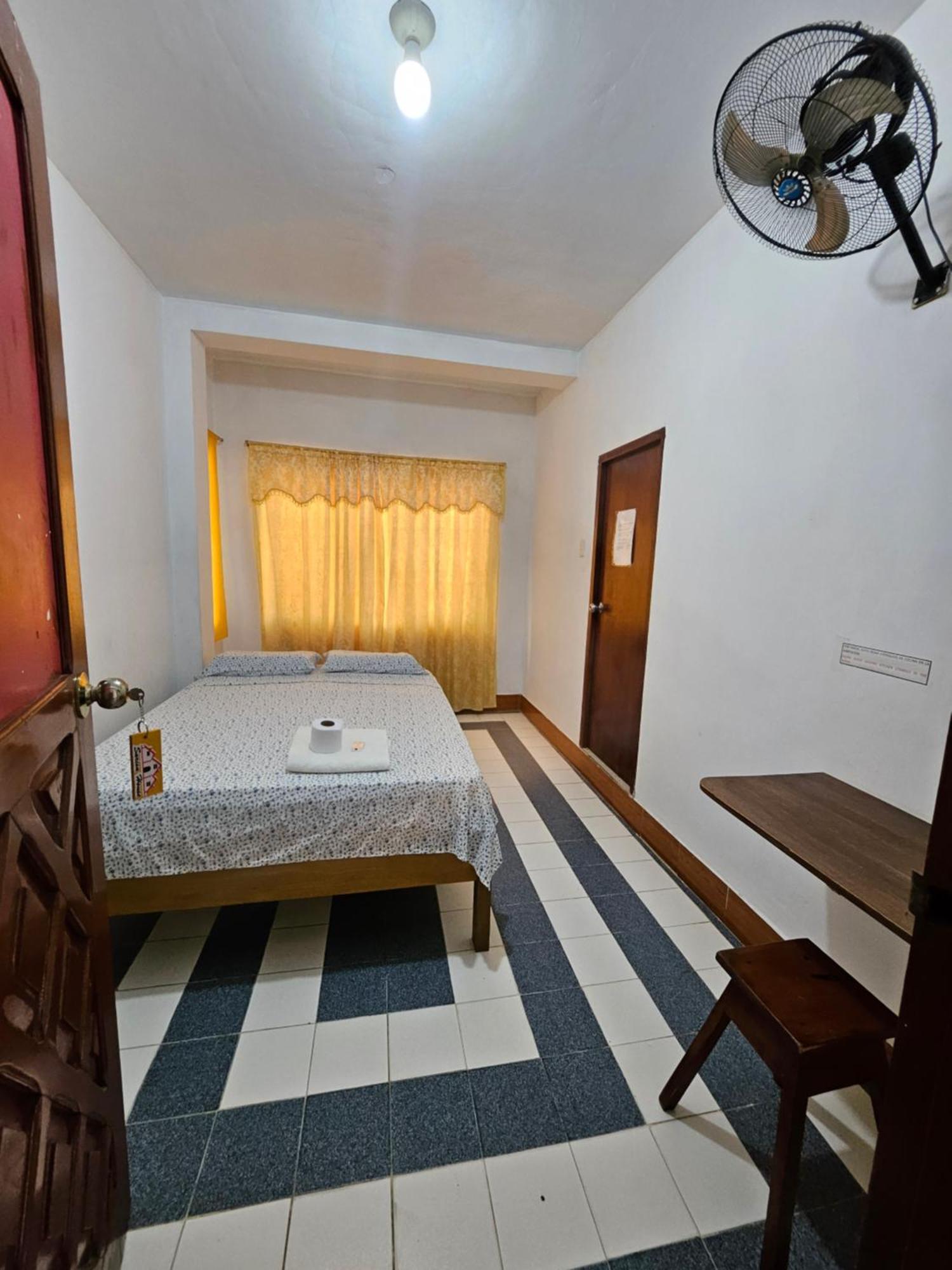 Sarisa House Hotel Iquitos Bagian luar foto